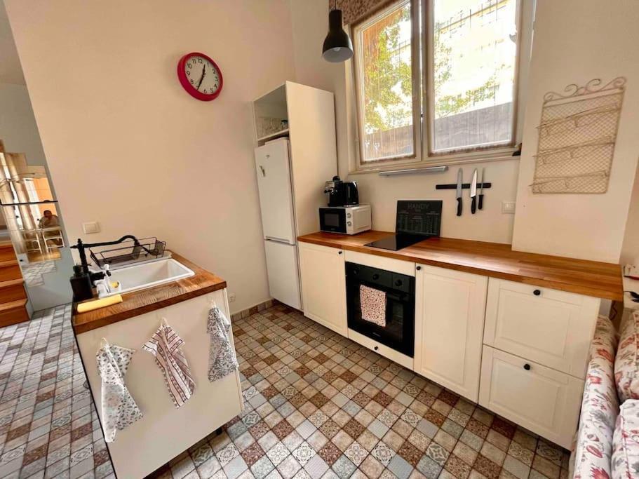 Knezits Spacious Ac Terrace Free Parking Budapest Extérieur photo